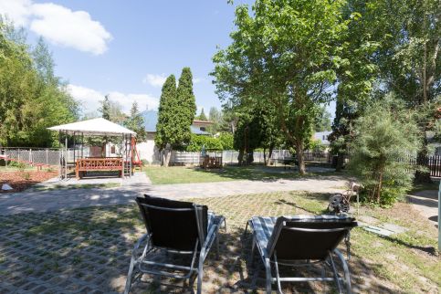 Holiday House Apartmanok12