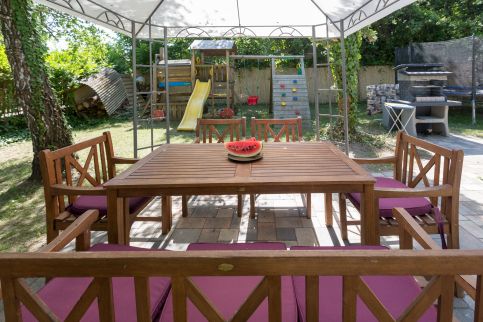 Holiday House Apartmanok15