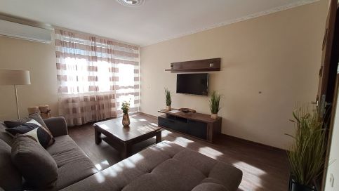 Szilfák City Apartman10