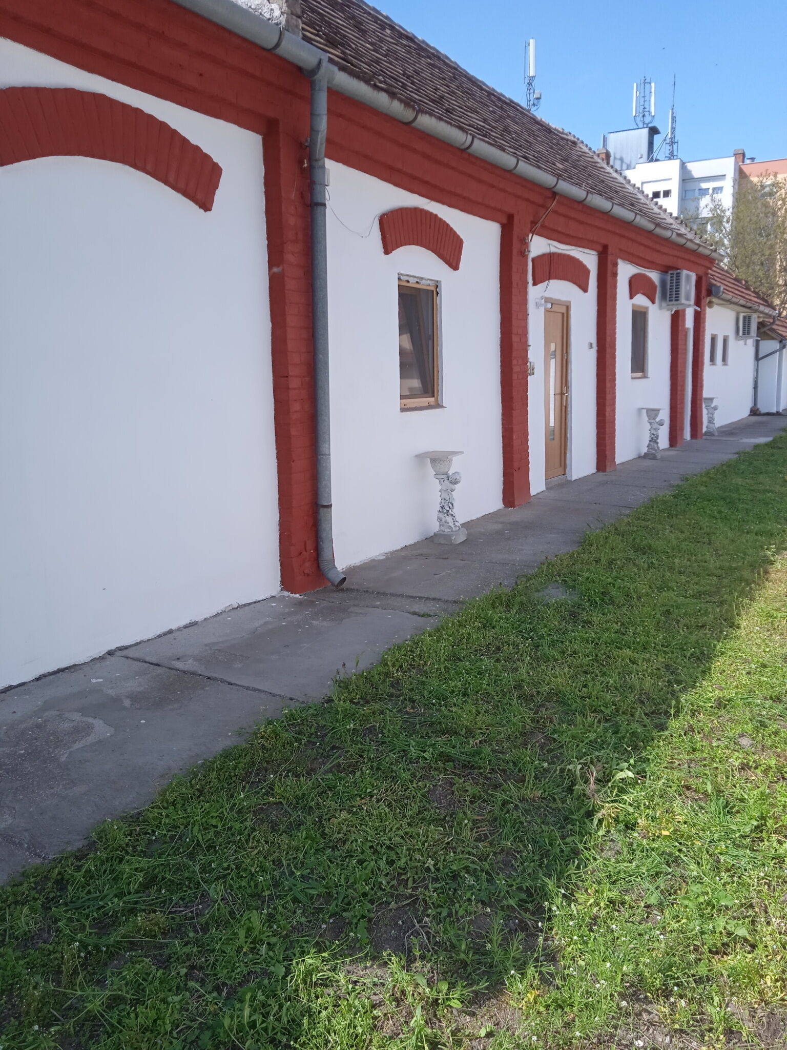 R4 Rolléder Apartman-ház – Siklós