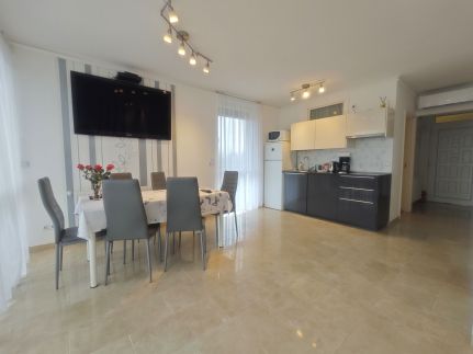 Jenna Apartments - Sindy3