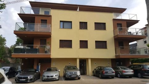 Syrah Penthouse Wellness Apartman23