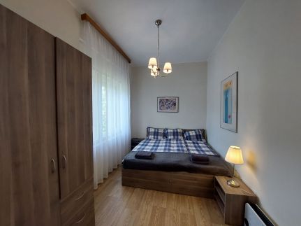 Rozmaring Apartmanház10