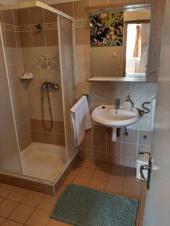 Bermuda Apartman7