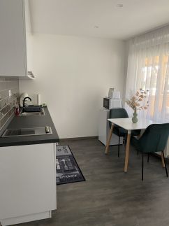 Karos Night Sky Apartman