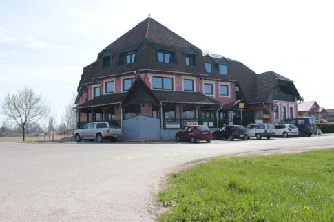 Hableány Hotel