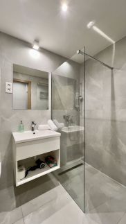 Apex Apartman13