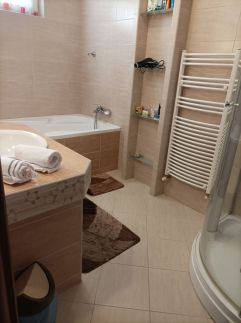 Zsuzsanna Apartman Tiszafüred3