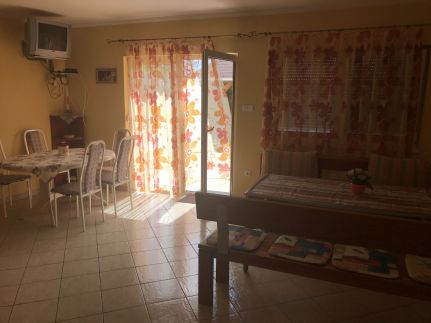 Gabi Apartman10