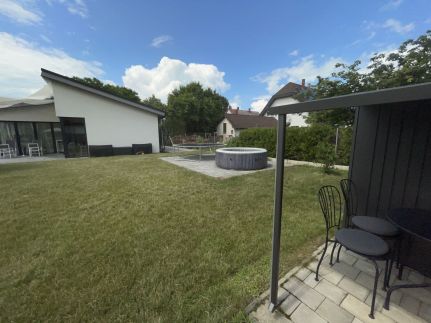 Almavirág Pihenőház Siófok by12