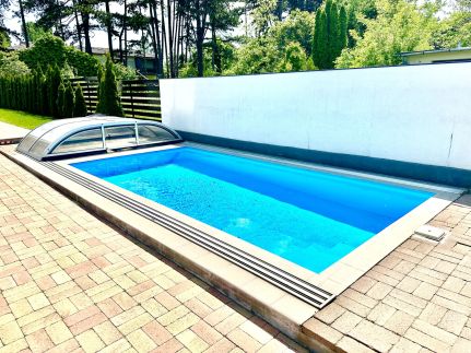 Pine Apartment & Pool
