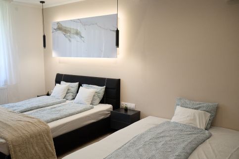 Ábra Apartman228