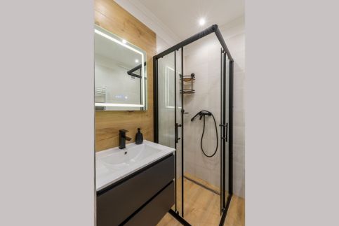 Ábra Apartman213