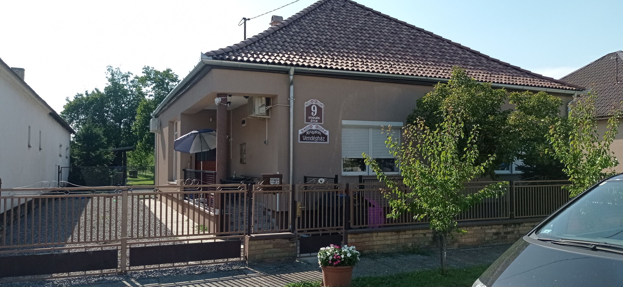 Nyugalom Vendégház – Felsőszentmárton