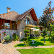 Helka Apartmanház