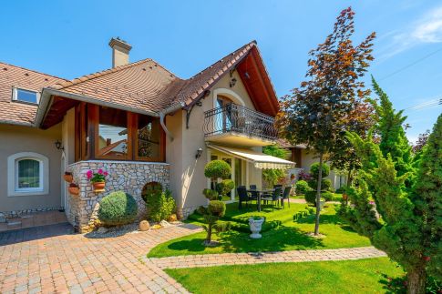 Helka Apartmanház