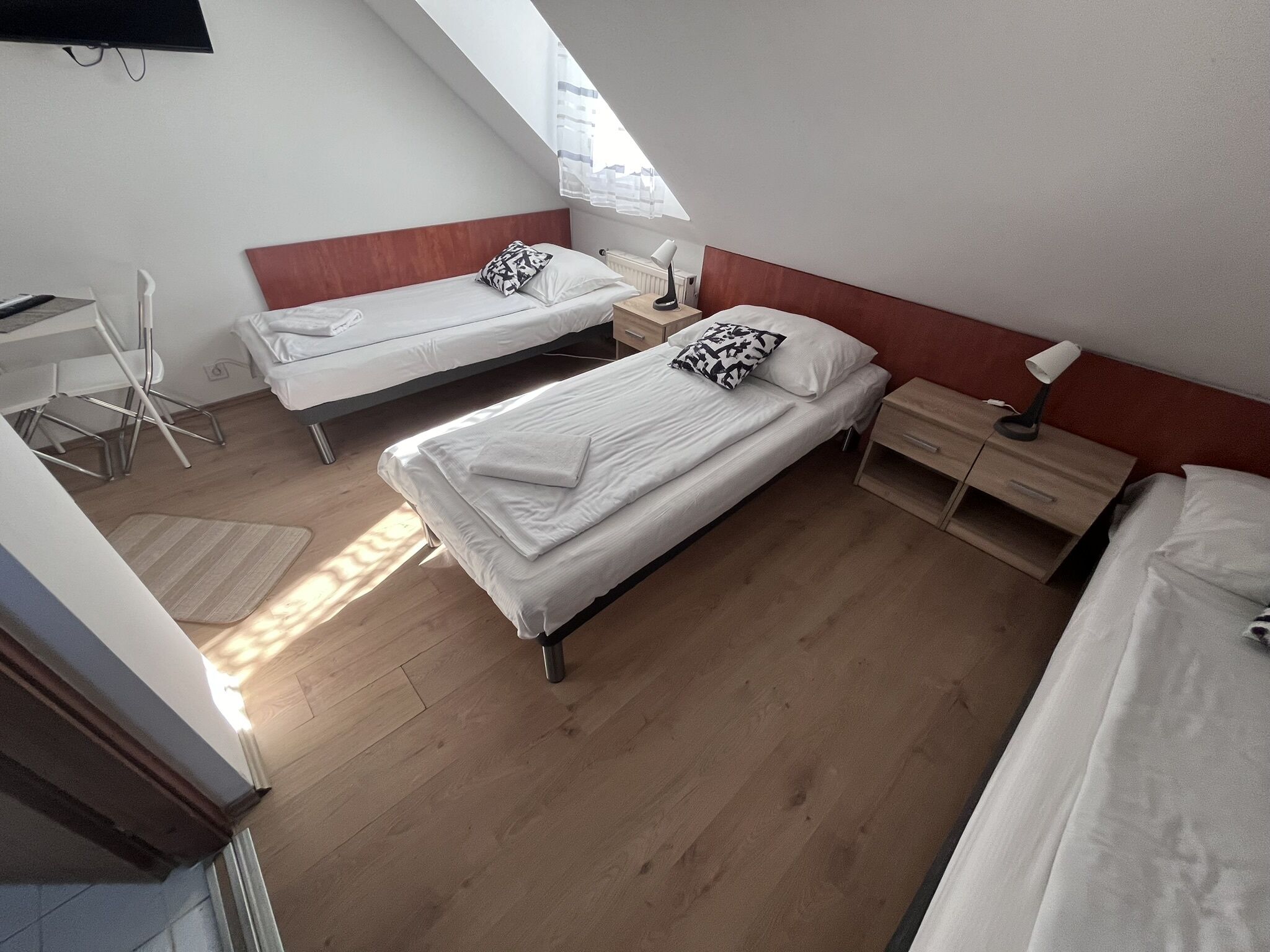 Május 1 Vendégház - – Torony