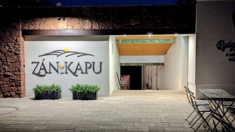 Zánkapu Szálláshely36