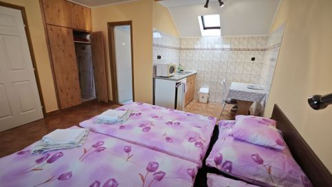 Csontos Apartman7