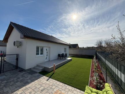 White House Apartman4