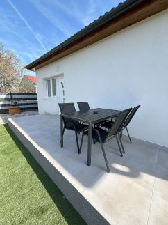 White House Apartman7