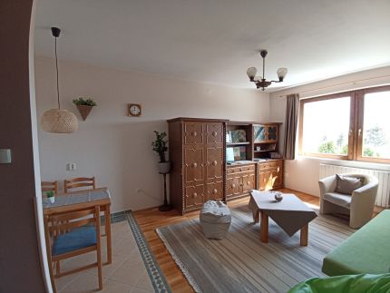 Tavasz Apartman1