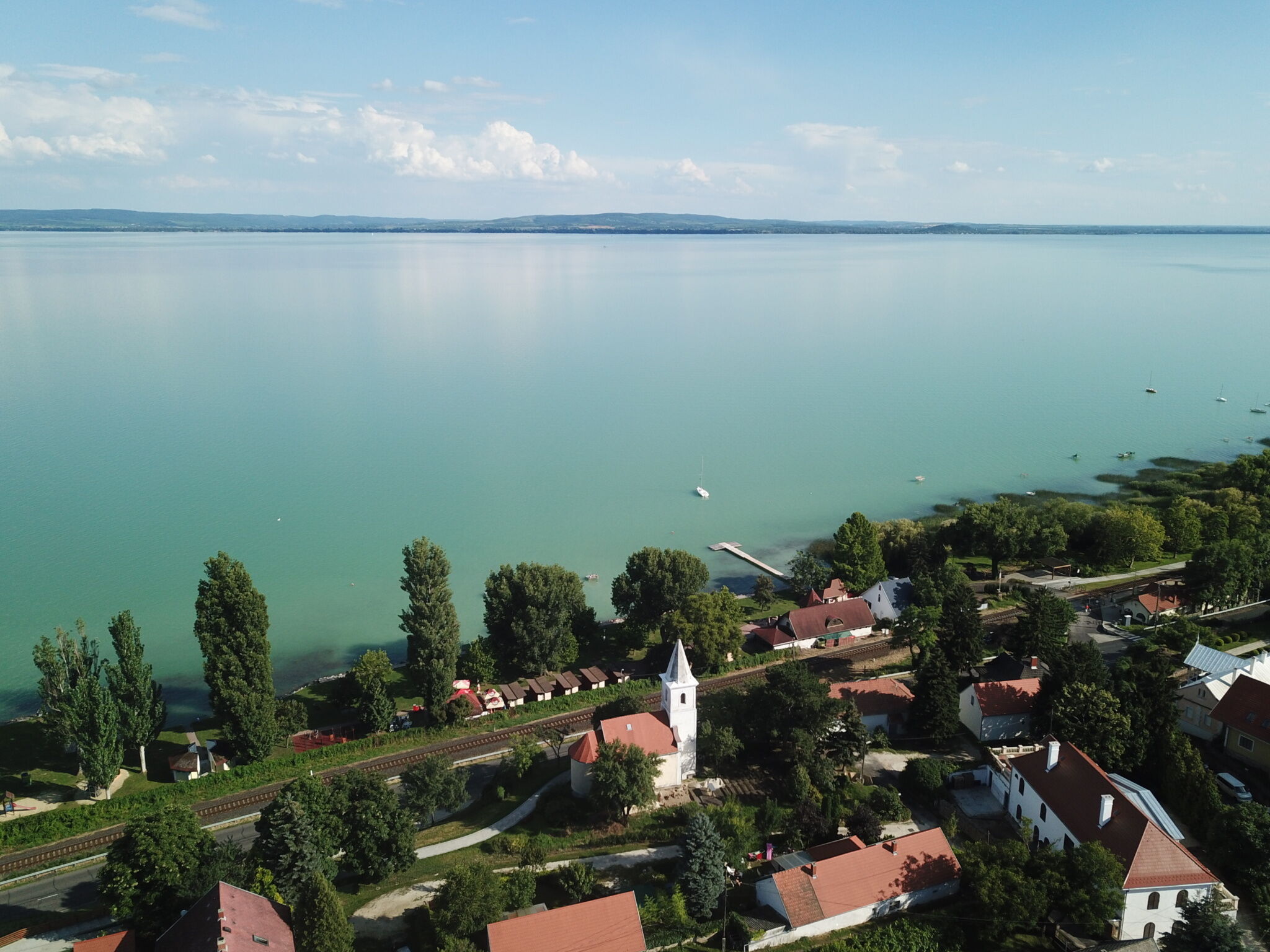 Modern Tetőtéri Apartman Balatonszepezd – Balatonszepezd fotó 29