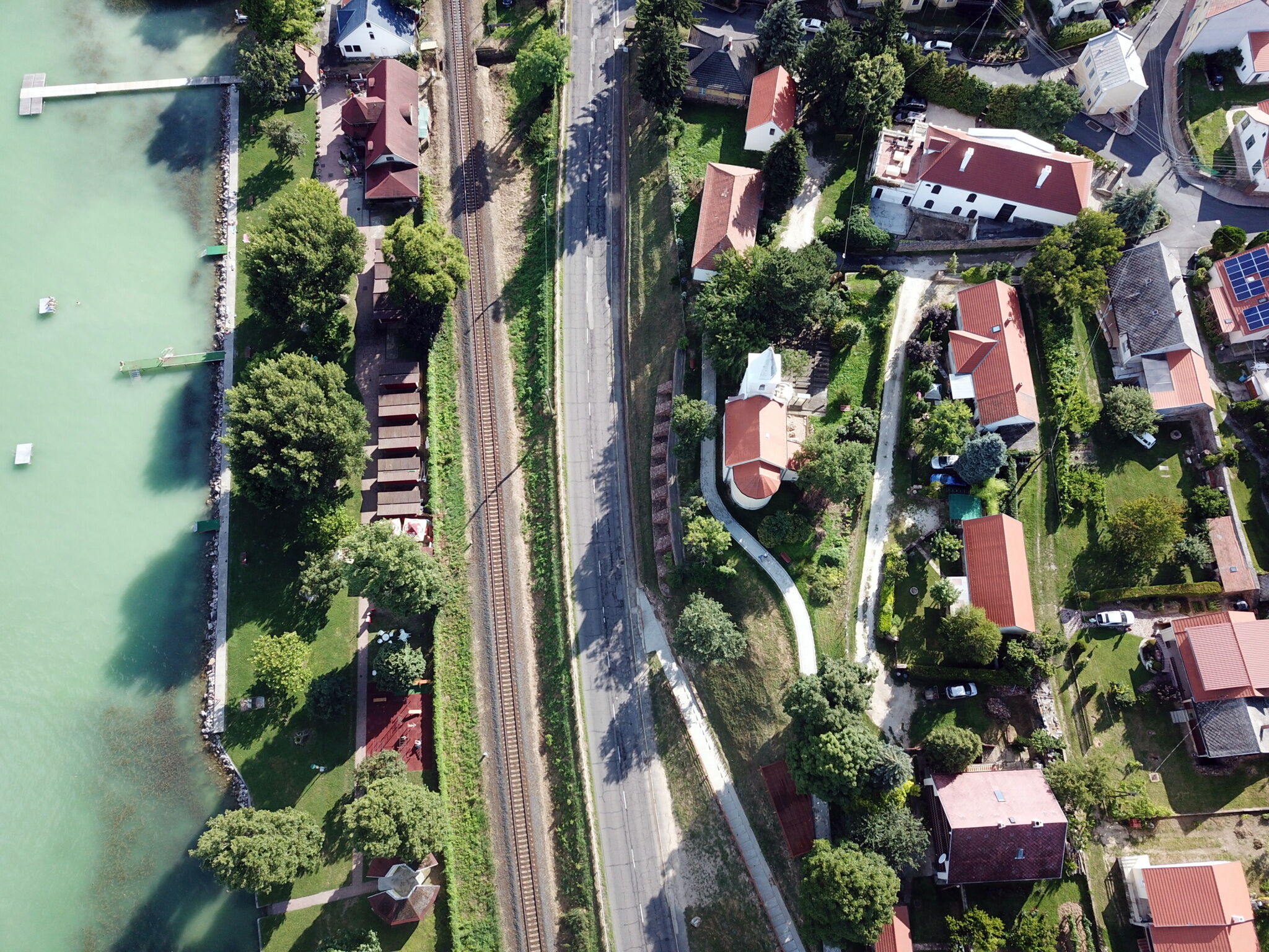 Modern Tetőtéri Apartman Balatonszepezd – Balatonszepezd fotó 30
