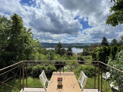 Repülőhal Apartmanház20