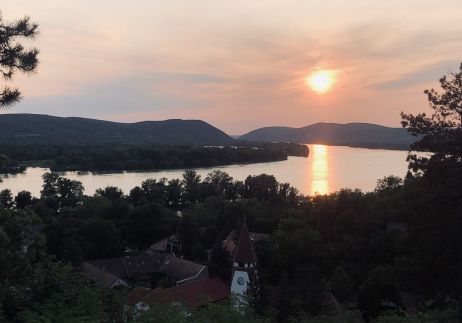 Repülőhal Apartmanház75