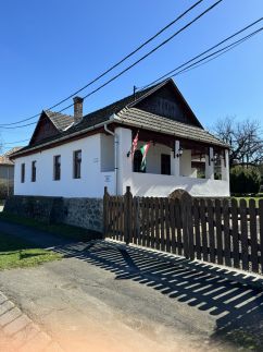 Karaván Guest House