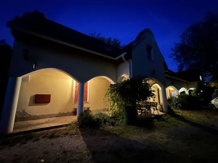 Tulipános Ház105