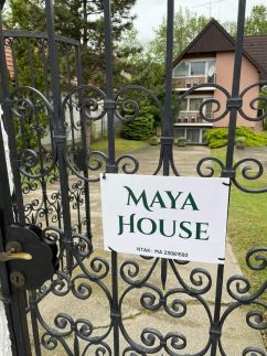 Maya House2