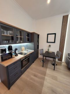 Deco Studio City Residence Apartman5