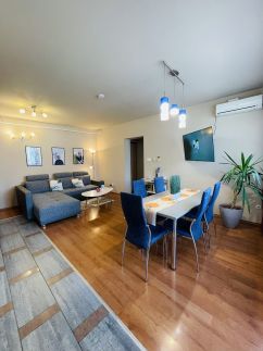 Center Apartman***2