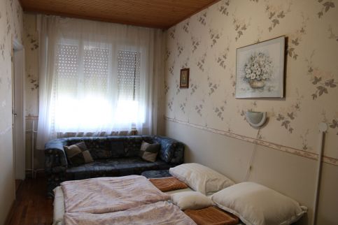 Hajnalka Apartmanház11