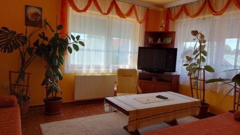 Fűvészkert Apartman2