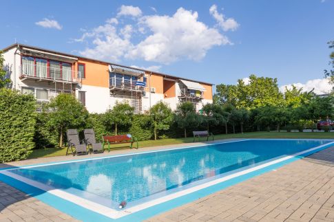 Solar Villa I.