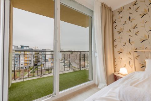 Cadett 504 Apartman Siófok by BLTN10