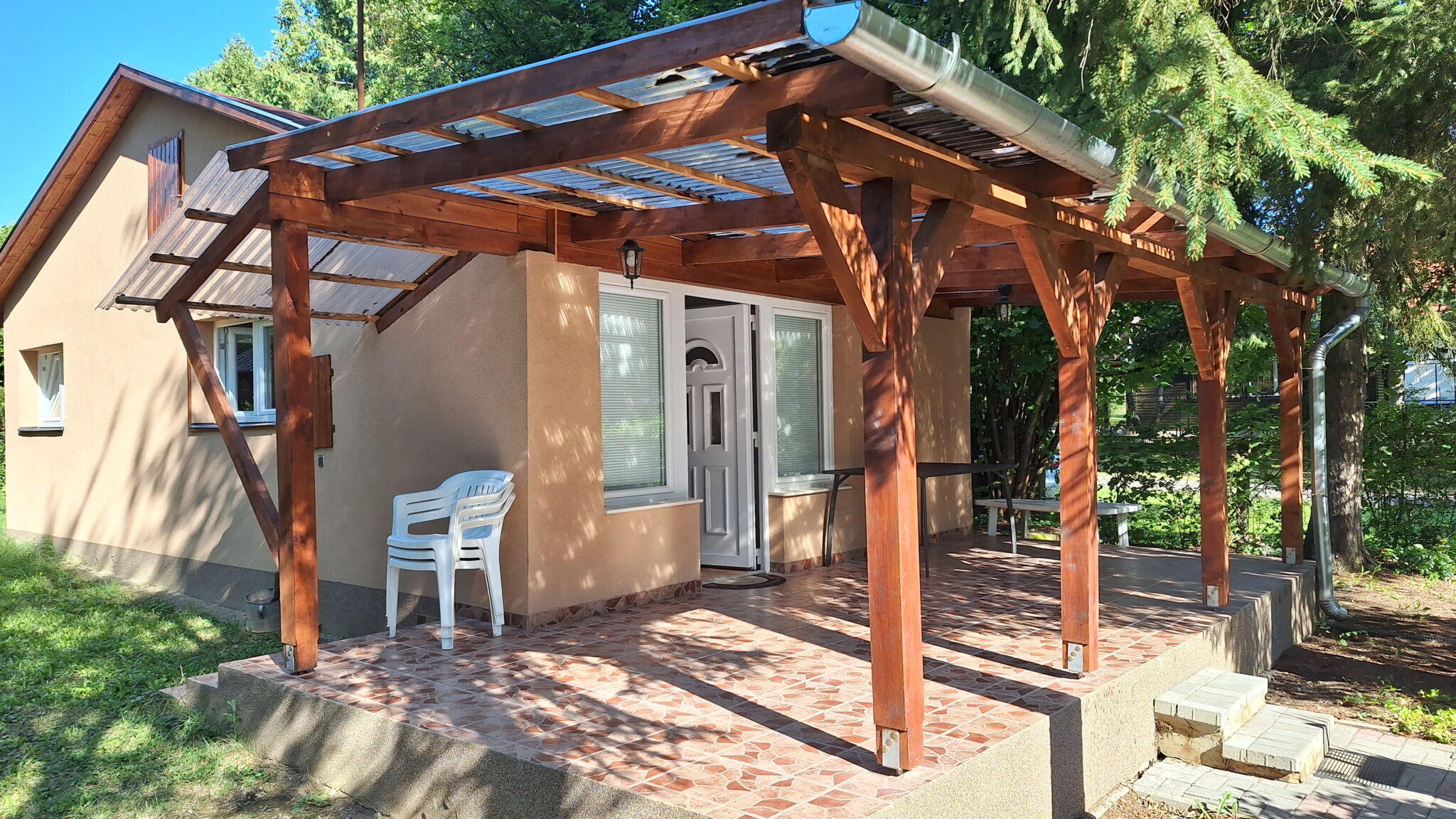 Gyöngyvirág Apartman – Bánk