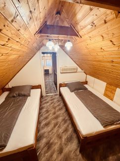 Desiparti Apartman 212