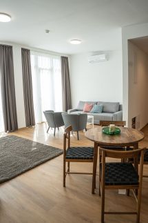 Diamond Luxury Apartments22