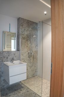 Diamond Luxury Apartments25