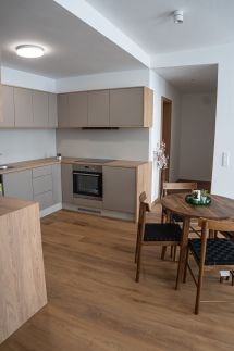Diamond Luxury Apartments32
