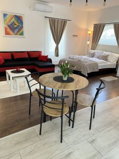 Leander Apartman36