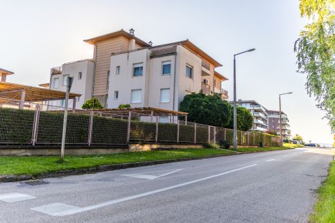 Laguna Beach Family Apartman Siófok by1