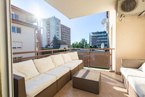 Laguna Beach Family Apartman Siófok by