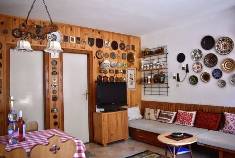 Cozy Cottage Holiday Home10