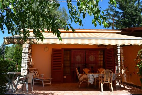 Cozy Cottage Holiday Home