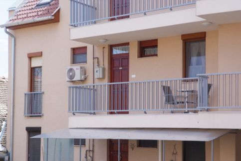 Belvárosi Mérey Luxus Apartman Szekszárd11